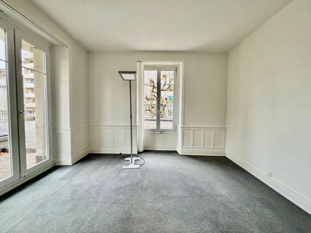 Büro kaufen in Cheseaux-Lausanne, Waadt