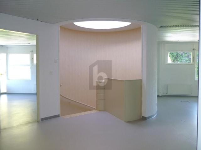 Büro kaufen in La Sarraz, Waadt