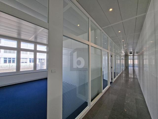 Büro kaufen in Hünenberg, Zug