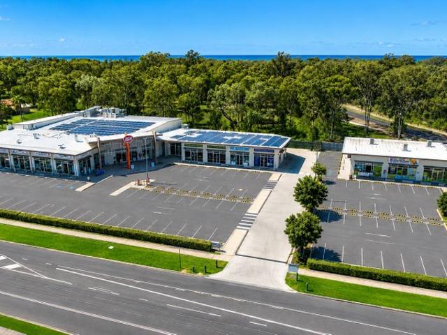 Office for rent in Moore Park Beach, Queensland