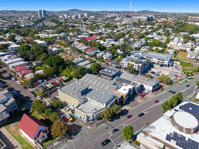 Office for sale in Toombul, Queensland
