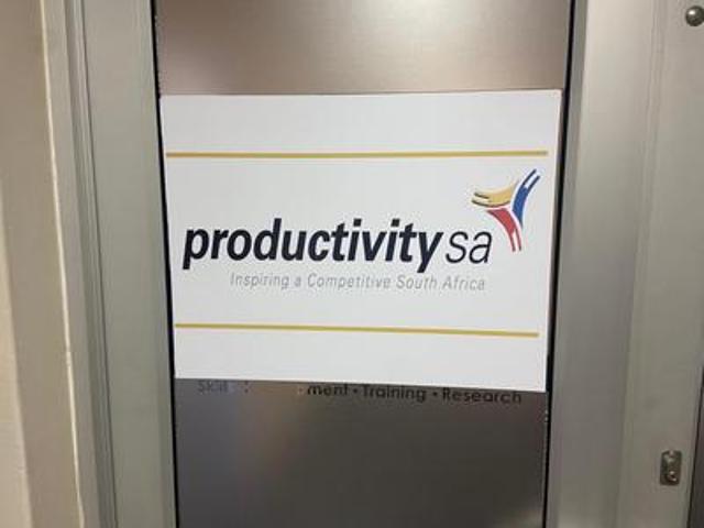 Commercial for rent in Port Elizabeth, Eastern Cape
