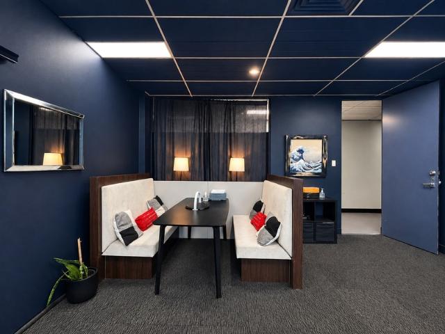 Office for rent in Lower North Shore, Sydney