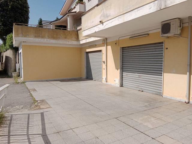 Ufficio in affitto a Calabria, Cosenza