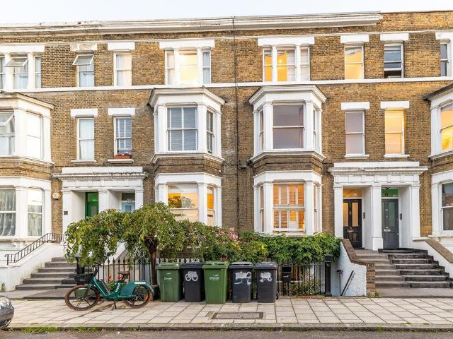House for rent in Oval, Greater London