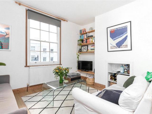 Apartment for rent in Highbury, Greater London
