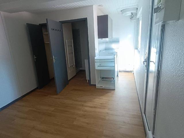 Studio location à Les Bughes, Clermont-Ferrand