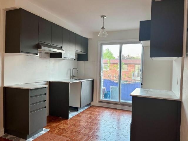 Apartment for rent in St. Leonard's, Quebec