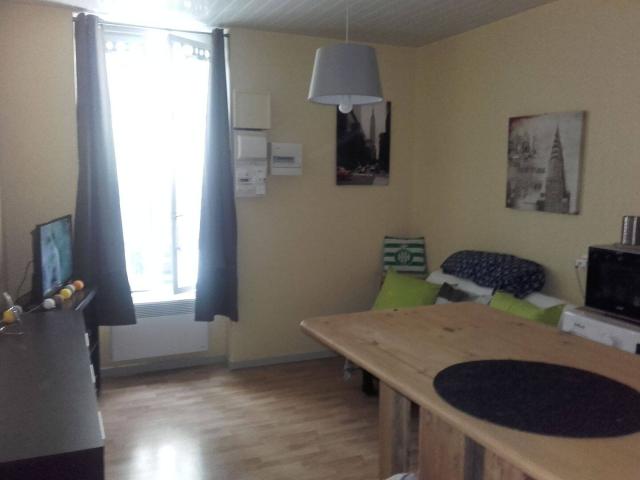 Studio location à Ballainvilliers, Clermont-Ferrand