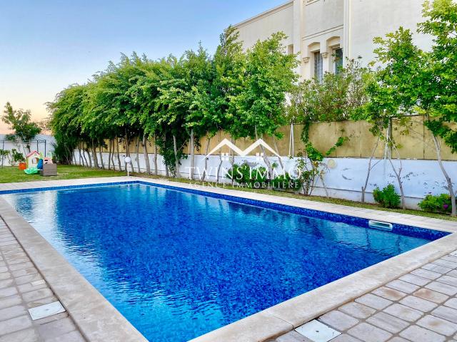 Duplex location à Berge Du Lac, La Marsa