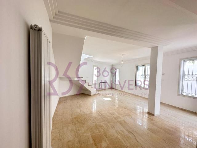 Duplex location à Ain Zaghouan, Douz