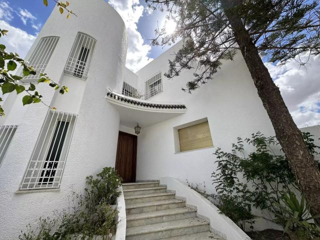 Maison location à El Menzah 9, Douz