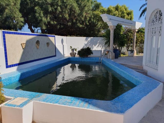 Maison location à Ain Zaghouan, Douz