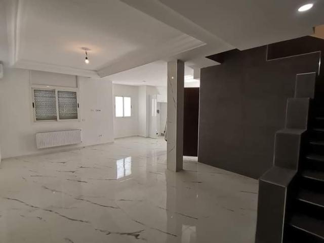 Duplex location à Ain Zaghouan, Douz