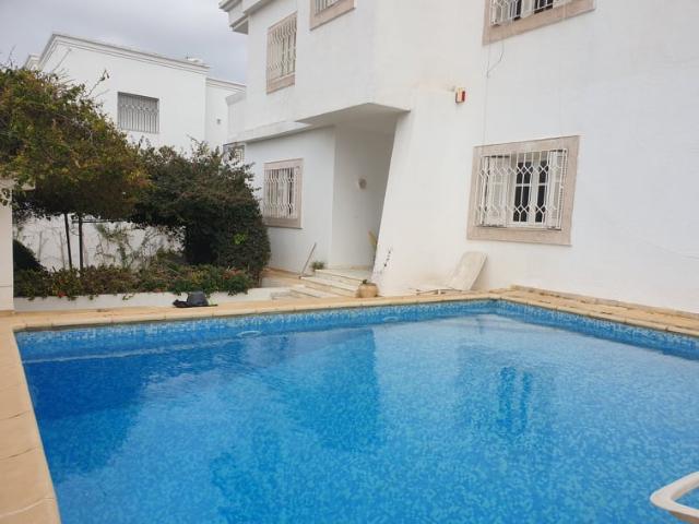 Maison location à Ain Zaghouan, Douz