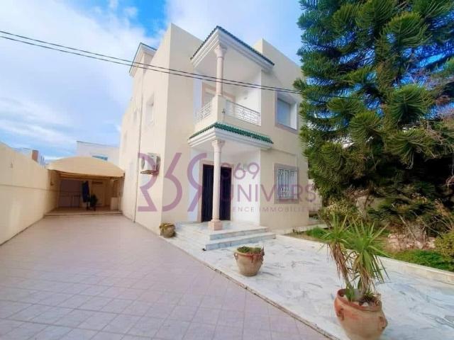 Duplex location à Ain Zaghouan, Douz