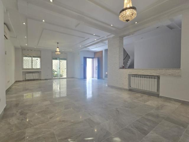 Duplex location à El Menzah 9, Ain Zaghouan