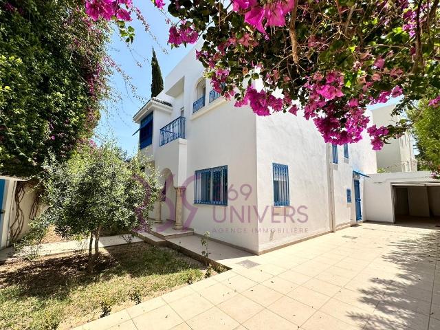 Maison location à Ain Zaghouan, Douz