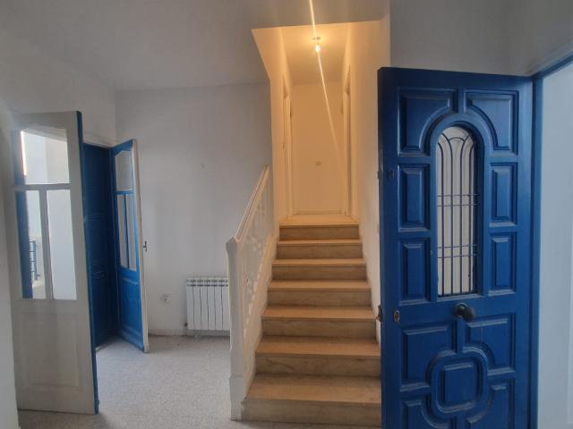 Duplex vente à Cite Ennasr 1