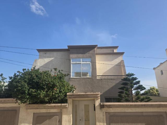 Maison vente à El Mourouj