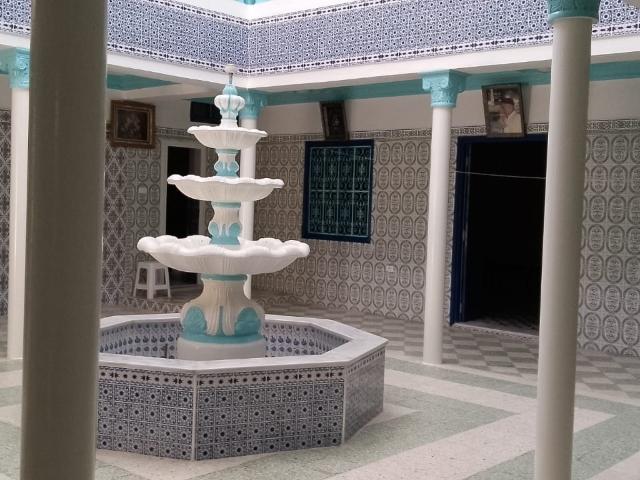 Maison vente à Ain Zaghouan, Douz
