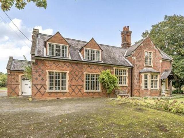 House for sale in Key Street, Suffolk