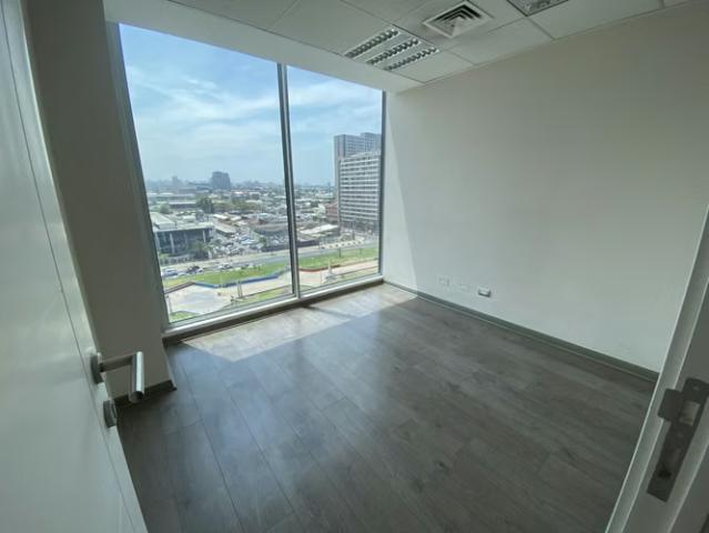 Oficina en arriendo en Estación Central, Provincia de Santiago