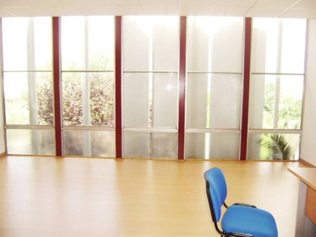 Oficina en alquiler en Santa Perpètua De Mogoda