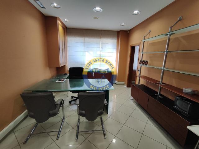 Oficina en venta en San Claudio, León