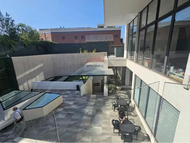 Oficina en venta en Los Dominicos, Santiago
