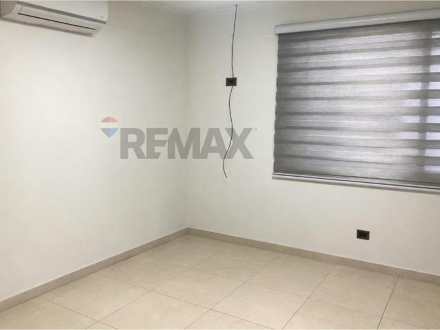 Oficina en arriendo en La Florida, Metropolitana