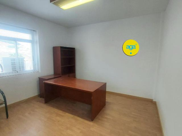 Oficina en alquiler en San Ildefonso, Jaén