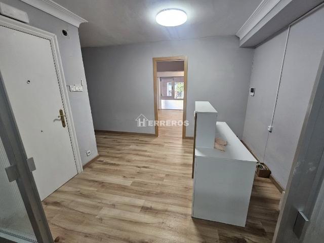Oficina en alquiler en Las Gaunas, Logroño