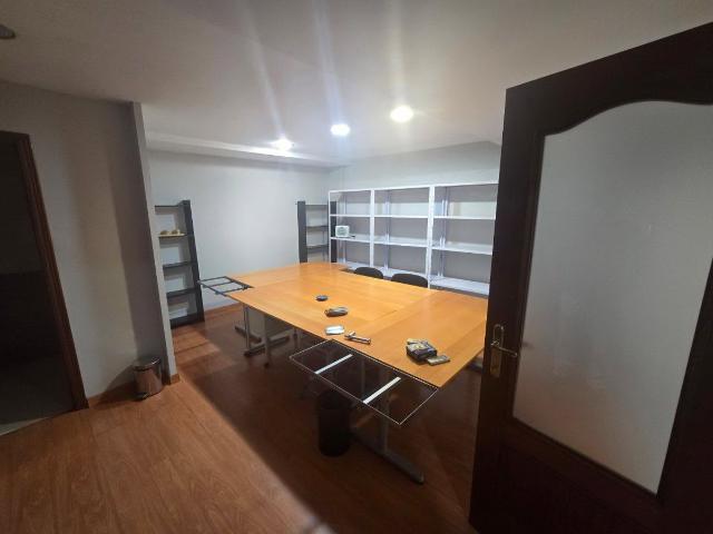 Oficina en alquiler en Casco Antiguo, Sevilla