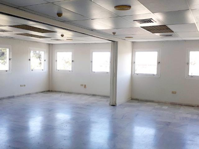 Oficina en alquiler en Distrito Norte, Sevilla