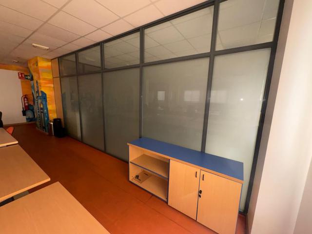 Oficina en alquiler en Distrito Norte, Sevilla