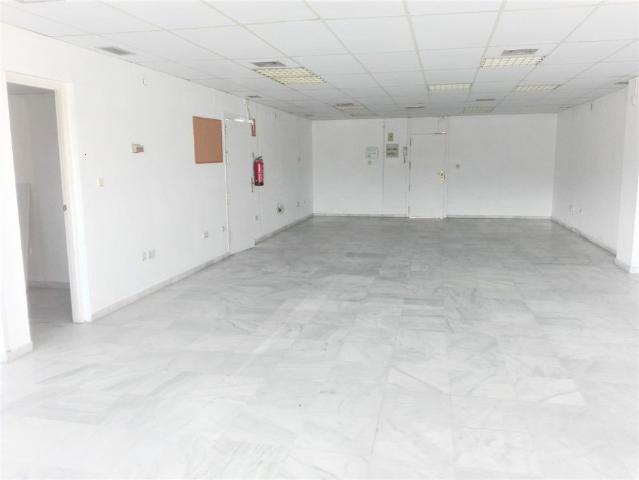 Oficina en alquiler en Distrito Norte, Sevilla