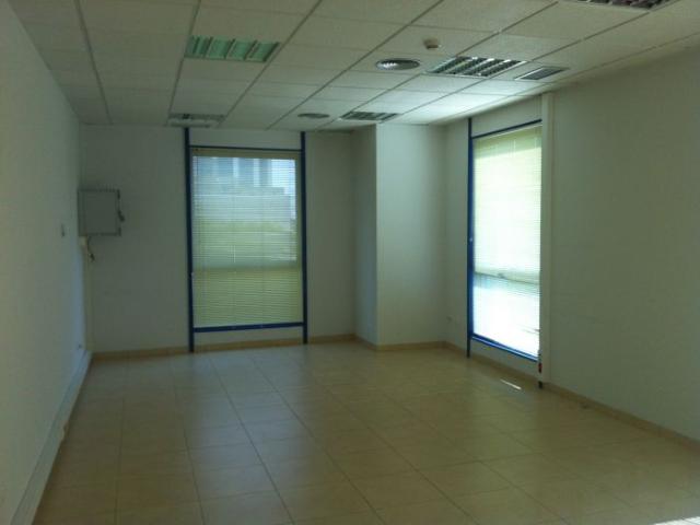 Oficina en alquiler en Distrito Norte, Sevilla