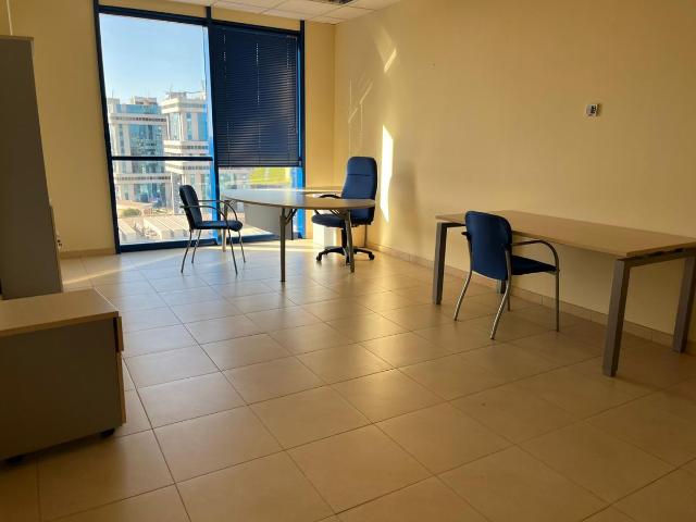 Oficina en alquiler en Distrito Norte, Sevilla