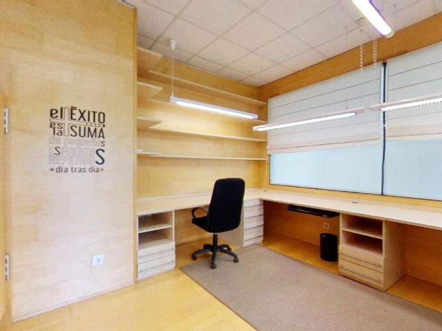 Oficina en alquiler en Mendillorri, Iruñerria