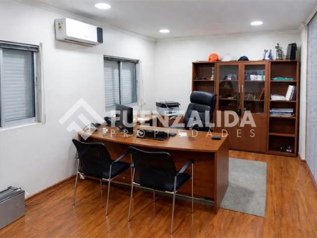 Oficina en venta en La Cisterna, Metropolitana