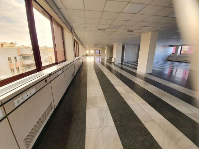 Oficina en alquiler en Nervión, Sevilla