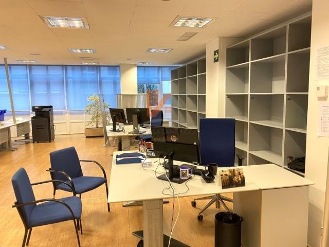 Oficina en alquiler en Santiago de Compostela, Santiago