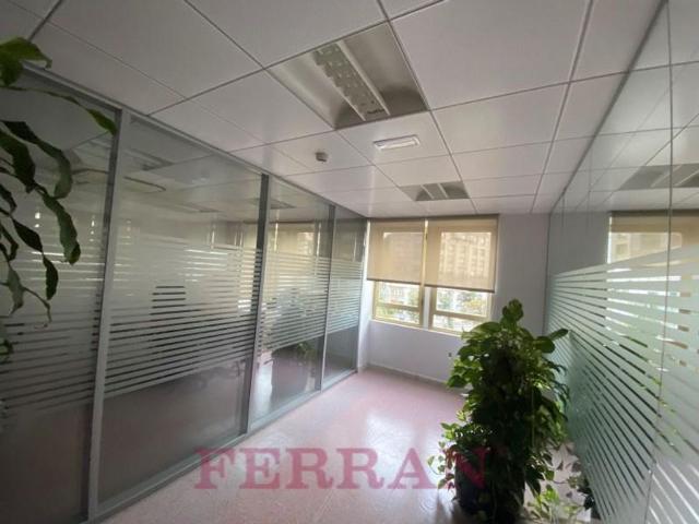 Oficina en venta en les Corts, Barcelonès