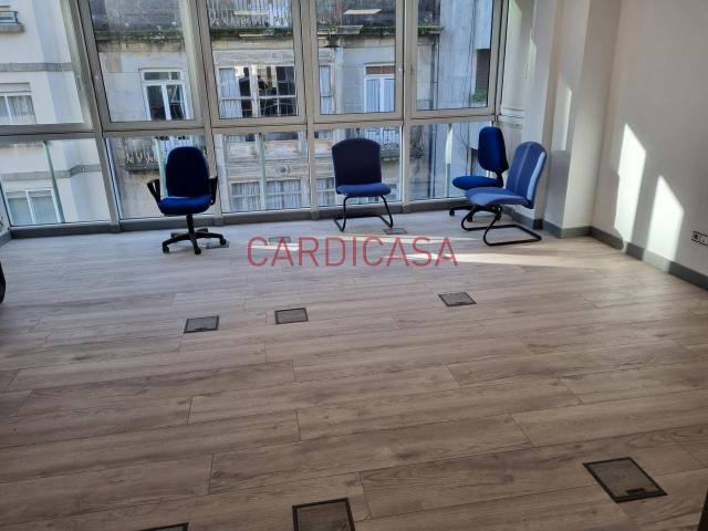 Oficina en alquiler en Vigo, O Berbés
