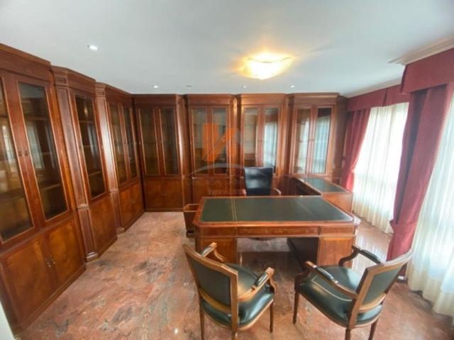 Oficina en venta en Santiago De Compostela, O Ensanche