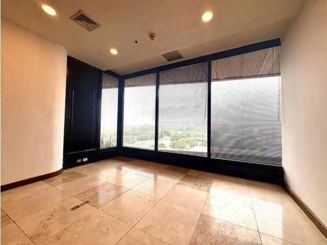 Oficina en alquiler en Boca De Uchire, Distrito Capital