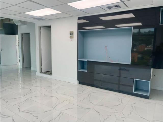 Oficina en venta en Boca De Uchire, Distrito Capital