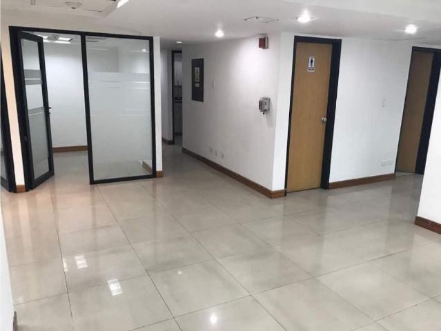 Oficina en venta en Nueva Caracas, Caracas