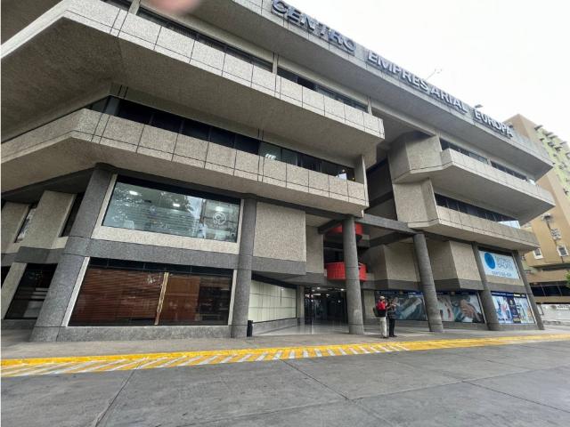 Oficina en venta en Girardot, Aragua